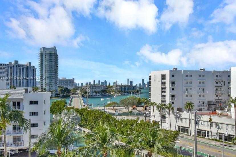 Small Image of 1688 WEST AVE #602, Miami Beach Number 3