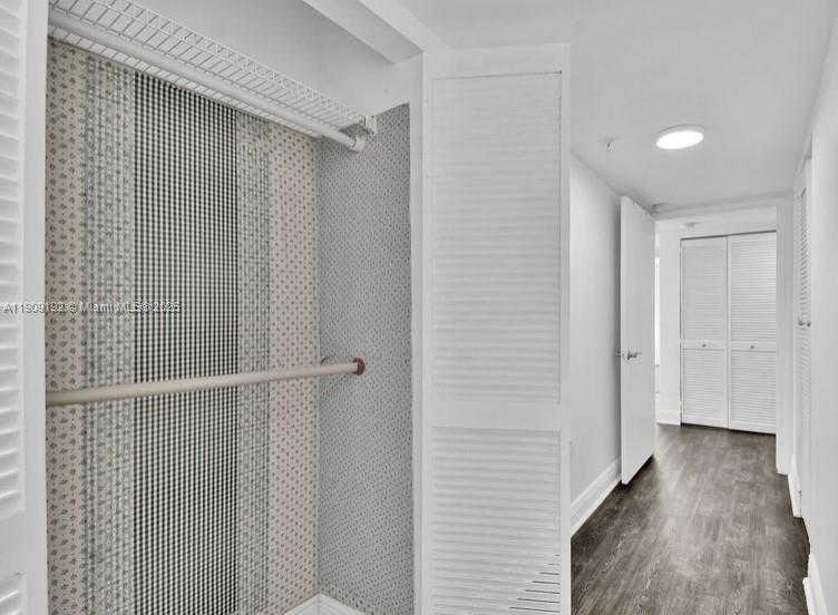 Small Image of 1688 WEST AVE #602, Miami Beach Number 34