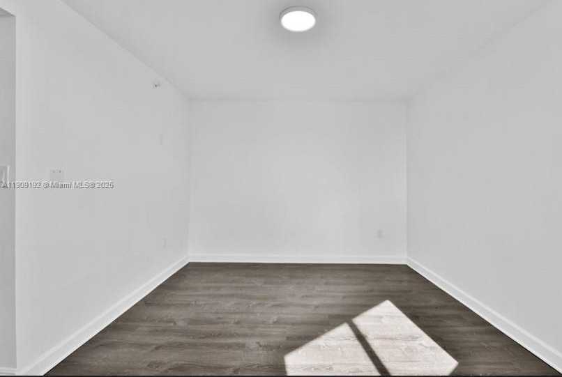 Small Image of 1688 WEST AVE #602, Miami Beach Number 36