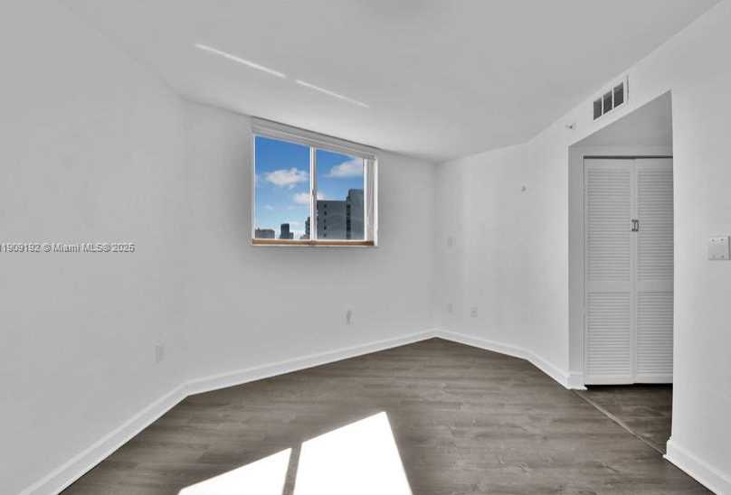 Small Image of 1688 WEST AVE #602, Miami Beach Number 40