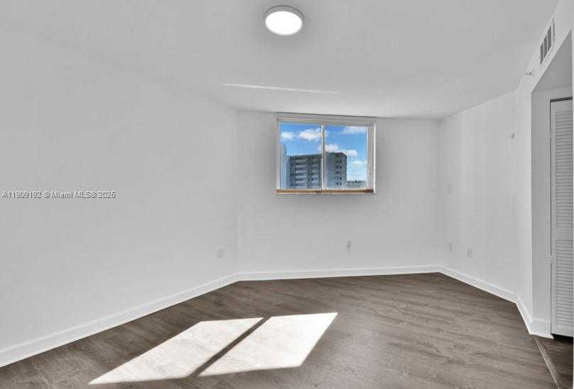 Small Image of 1688 WEST AVE #602, Miami Beach Number 41