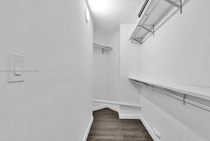 Small Image of 1688 WEST AVE #602, Miami Beach Number 43