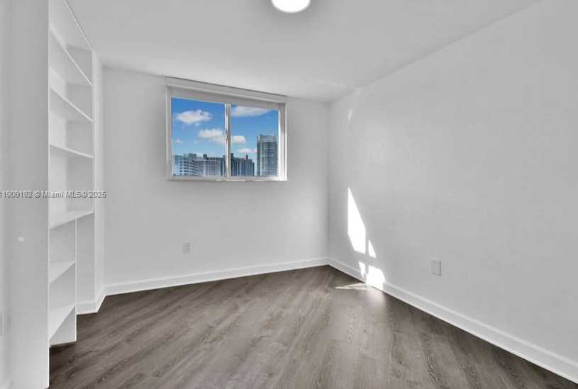 Small Image of 1688 WEST AVE #602, Miami Beach Number 45