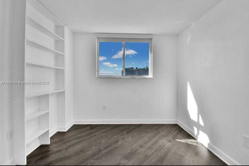 Small Image of 1688 WEST AVE #602, Miami Beach Number 46