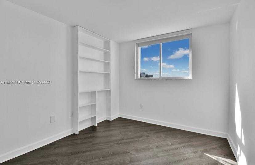 Small Image of 1688 WEST AVE #602, Miami Beach Number 47