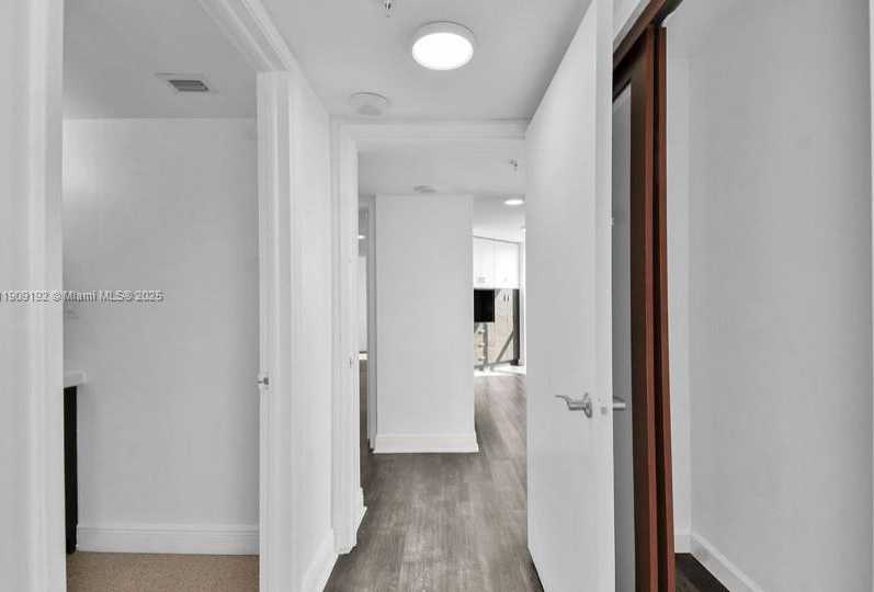 Small Image of 1688 WEST AVE #602, Miami Beach Number 50