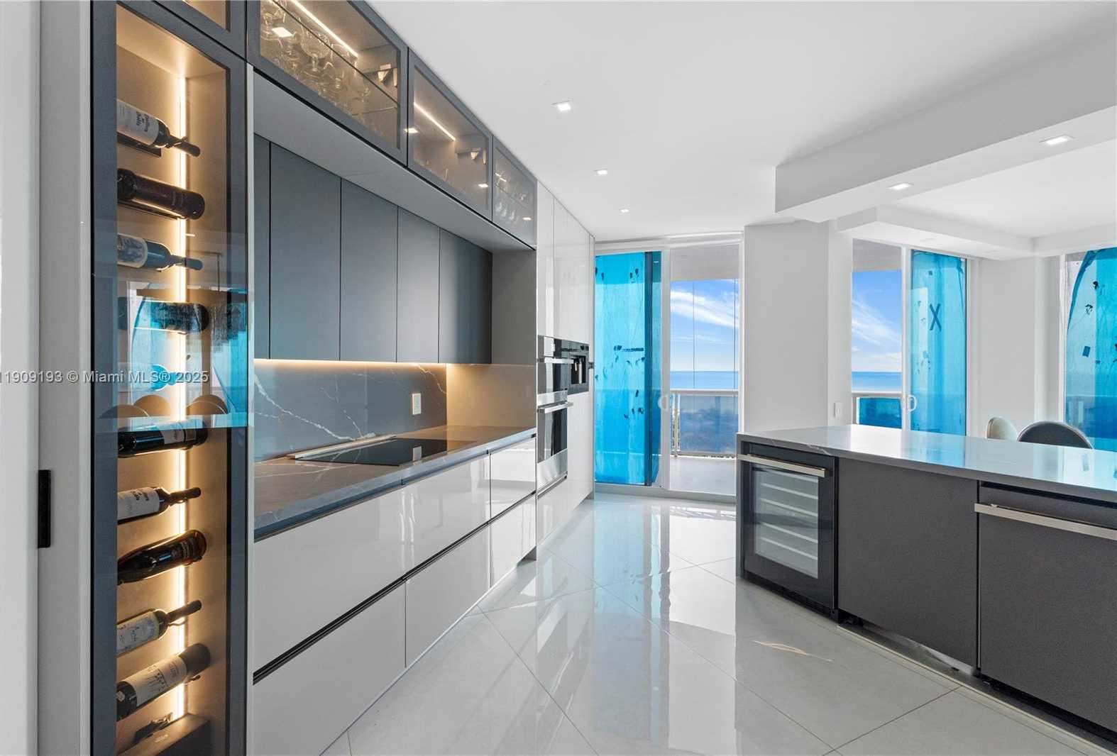 Small Image of 3801 NORTH EAST 207TH ST #20BS, Aventura Number 4