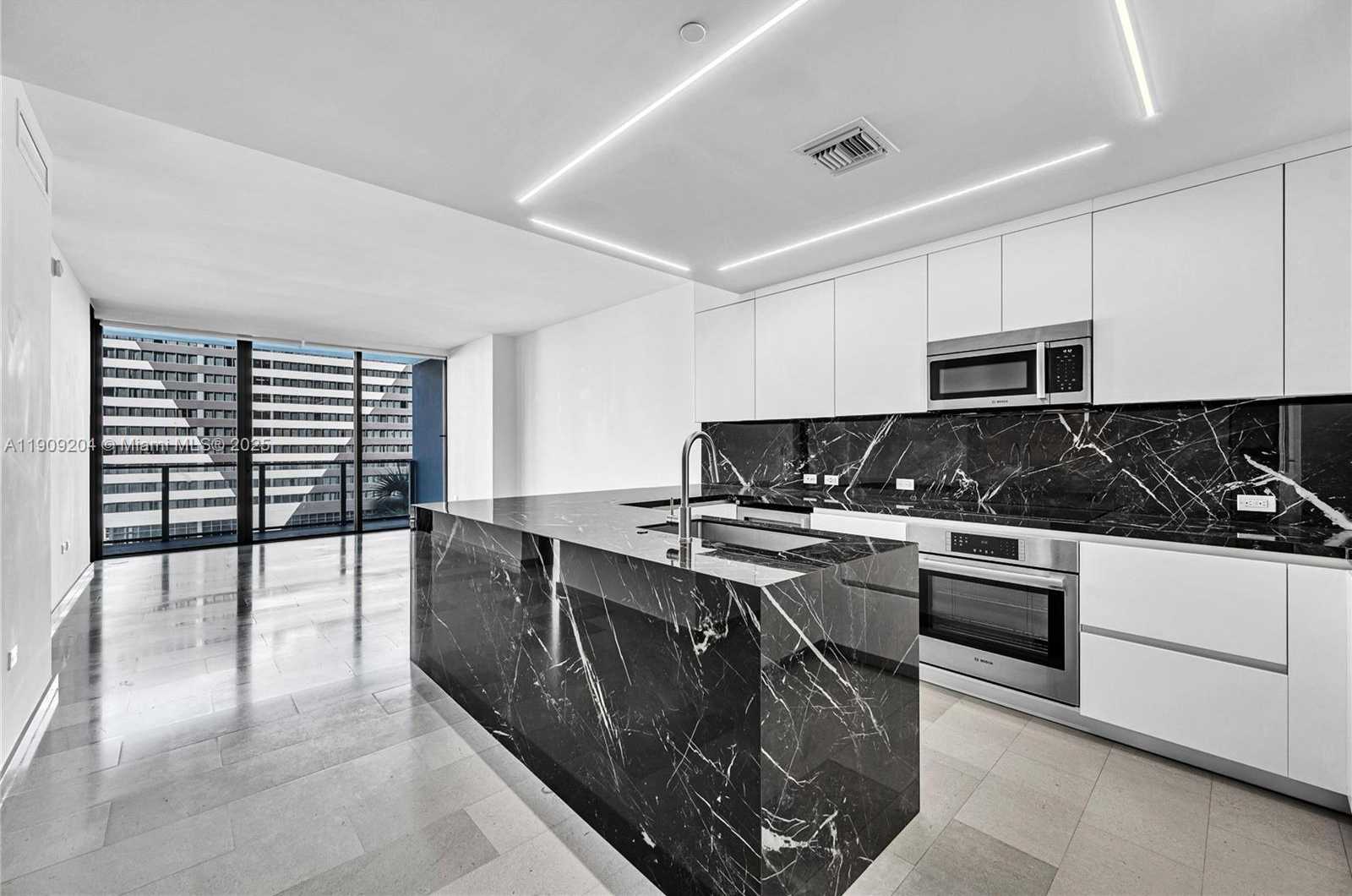 Small Image of 88 SOUTH WEST 7TH ST #806, Miami Number 1