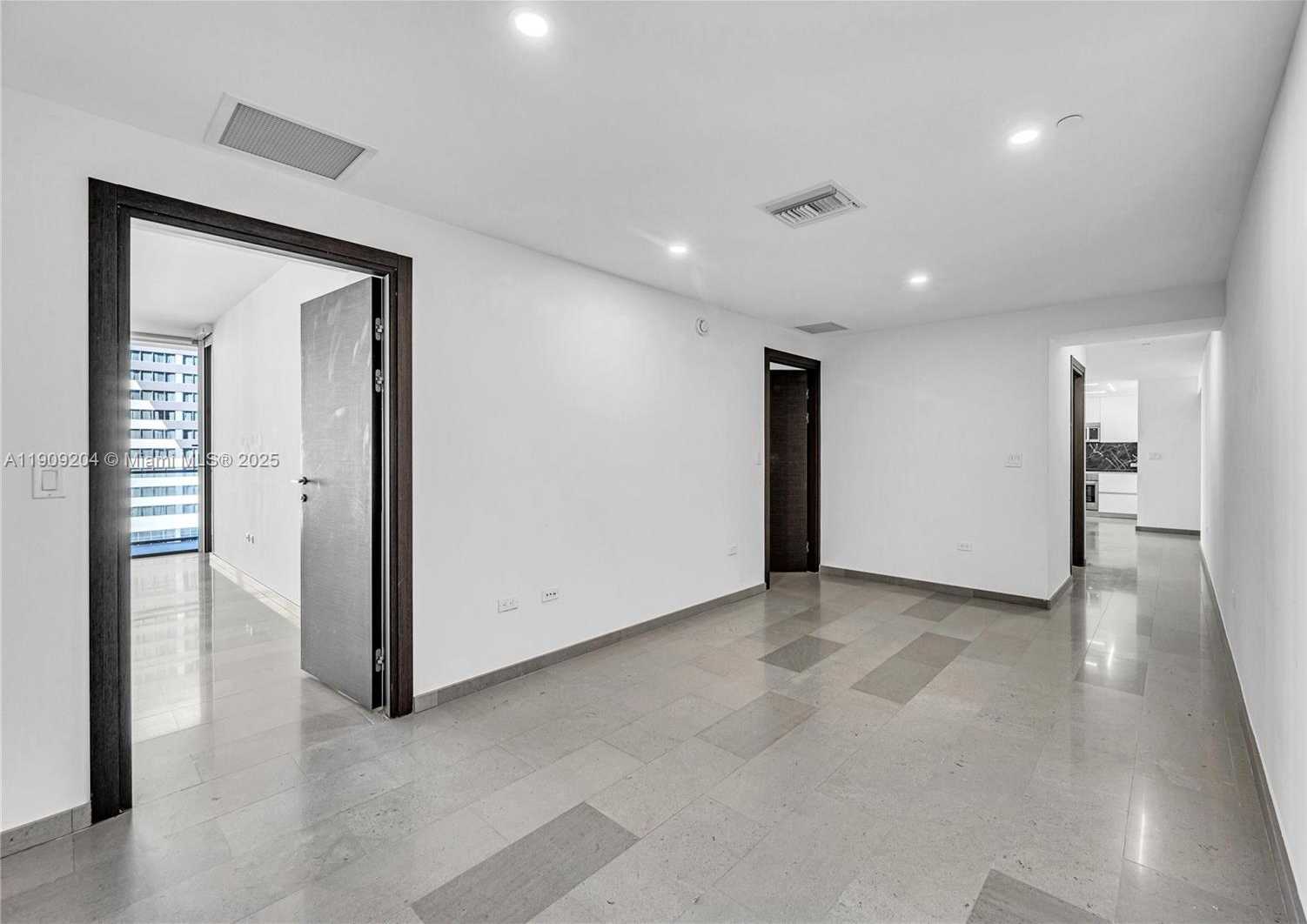 Small Image of 88 SOUTH WEST 7TH ST #806, Miami Number 27