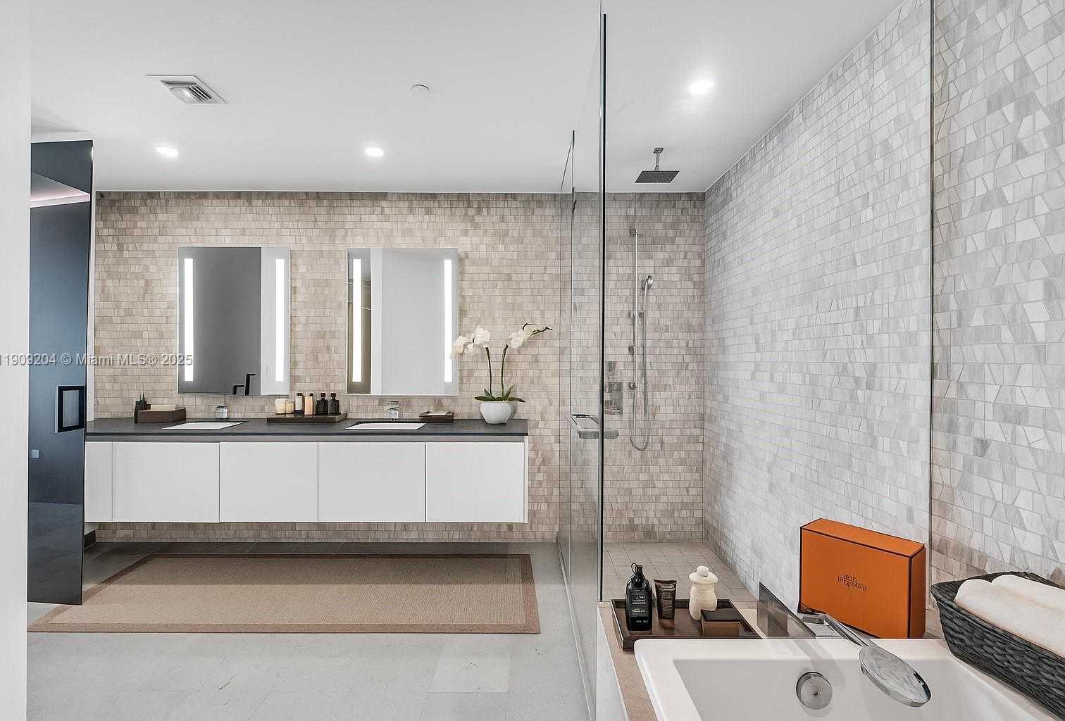 Small Image of 88 SOUTH WEST 7TH ST #806, Miami Number 40