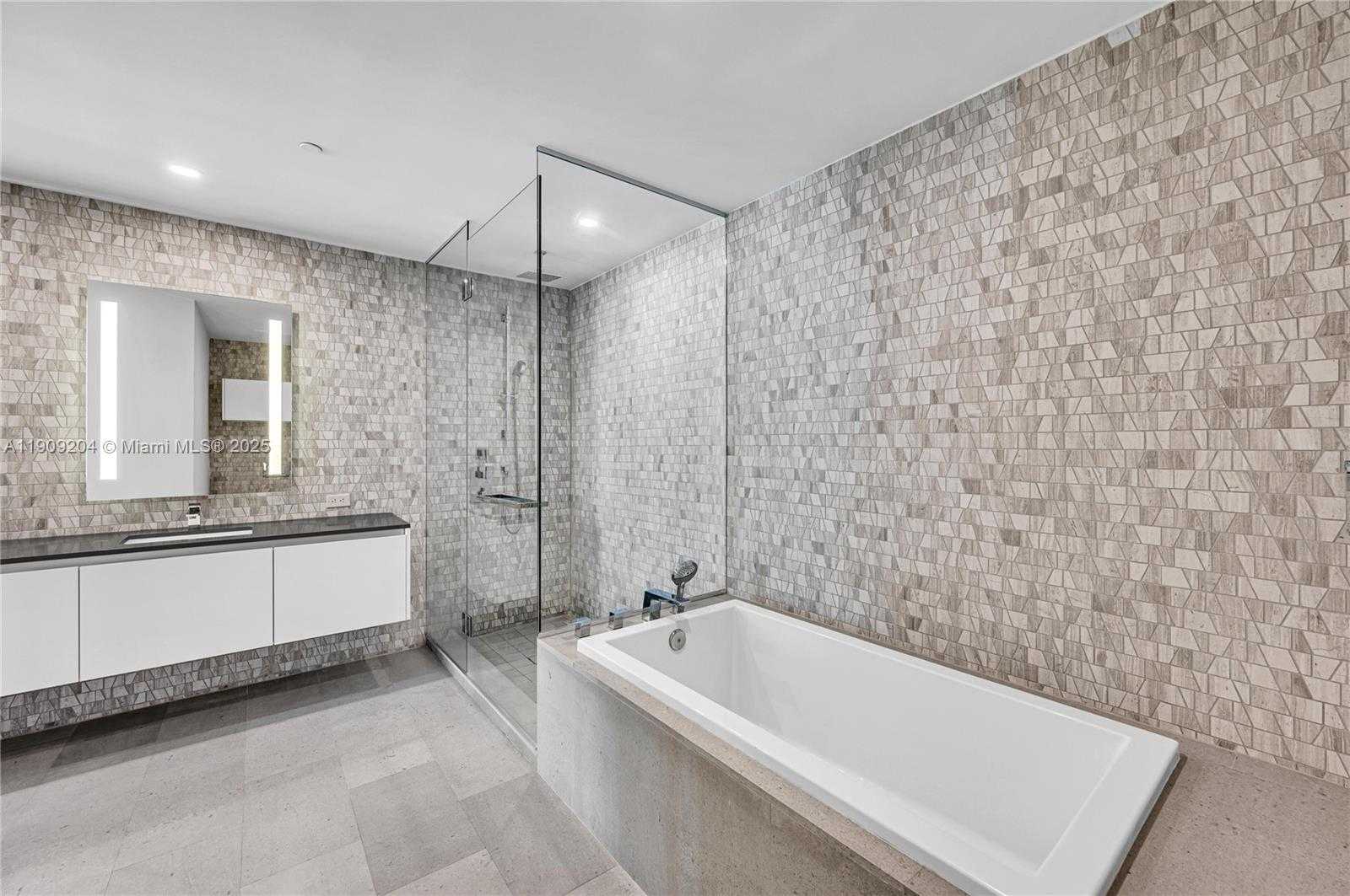 Small Image of 88 SOUTH WEST 7TH ST #806, Miami Number 41