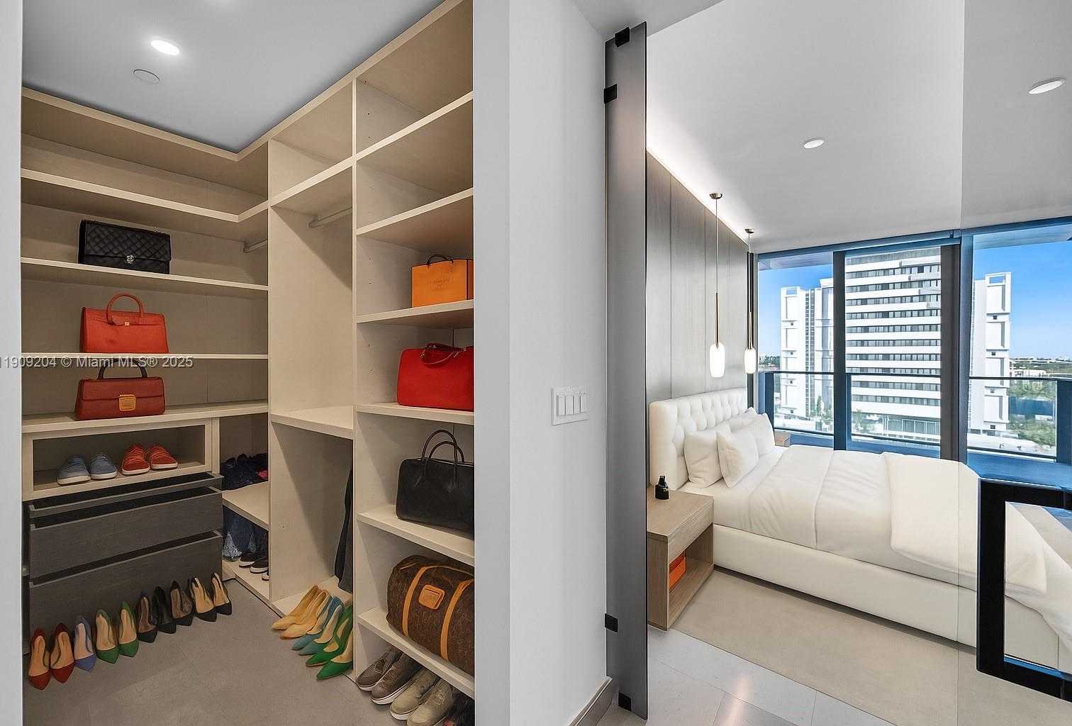 Small Image of 88 SOUTH WEST 7TH ST #806, Miami Number 44