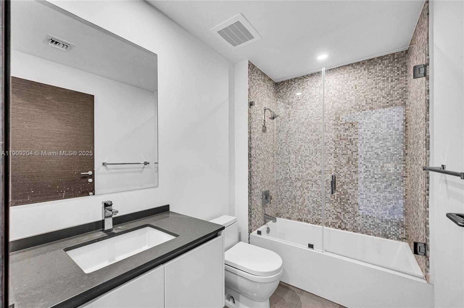 Small Image of 88 SOUTH WEST 7TH ST #806, Miami Number 46