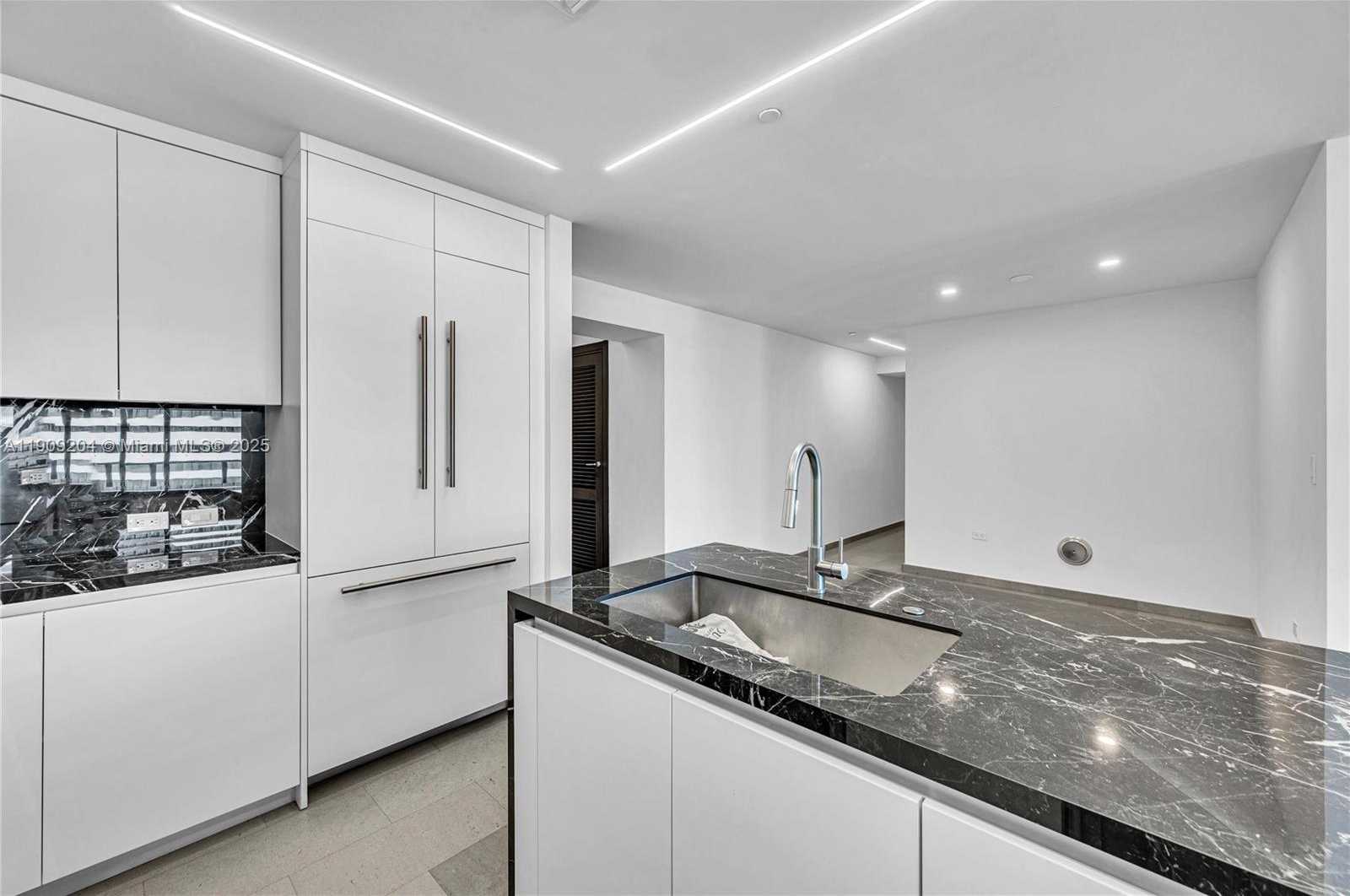 Small Image of 88 SOUTH WEST 7TH ST #806, Miami Number 7