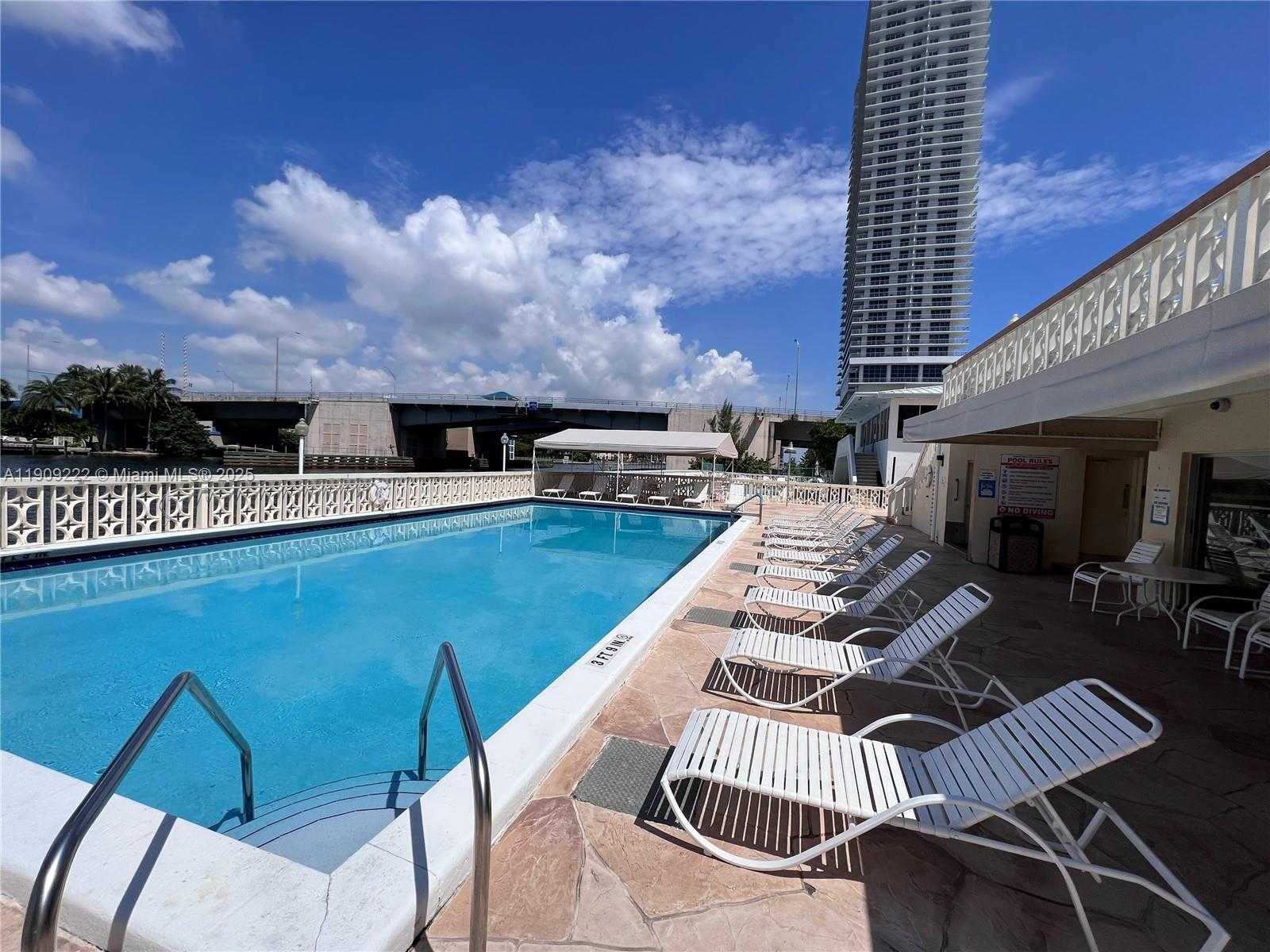 Small Image of 1817 SOUTH OCEAN DR #622, Hallandale Beach Number 1