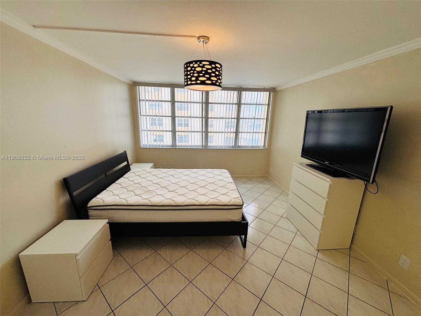 Small Image of 1817 SOUTH OCEAN DR #622, Hallandale Beach Number 22