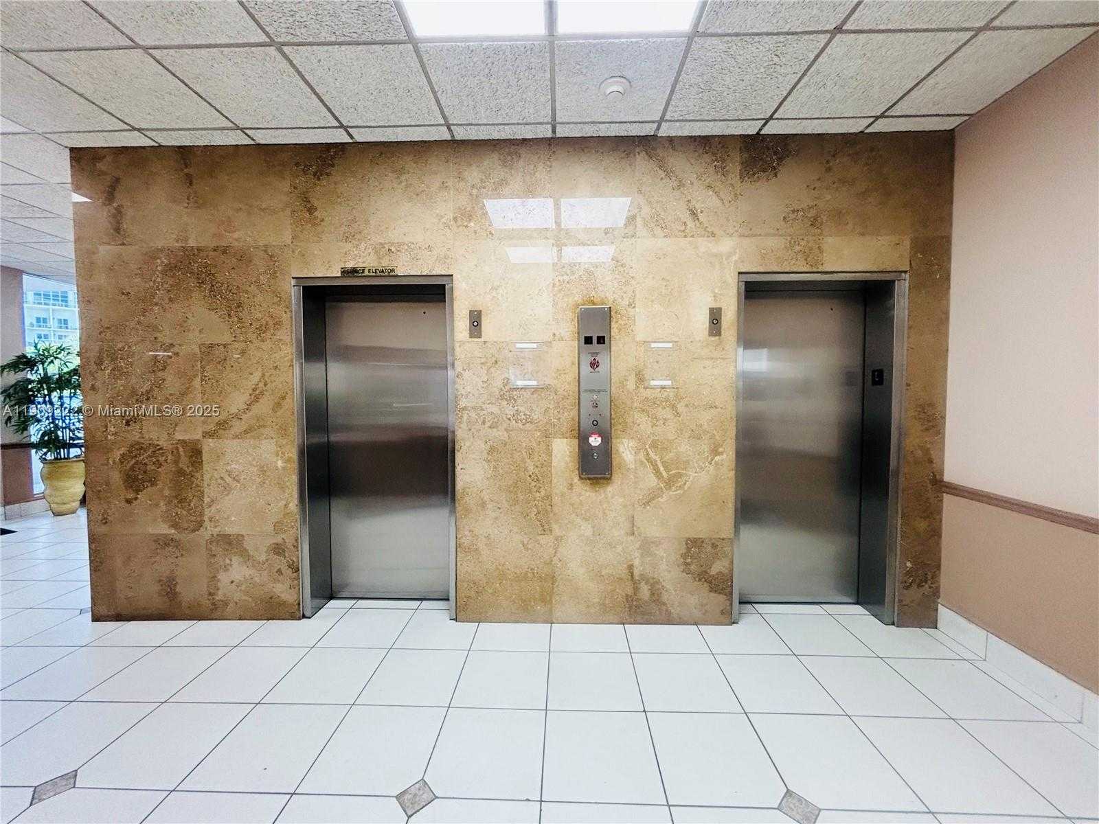 Small Image of 1817 SOUTH OCEAN DR #622, Hallandale Beach Number 27