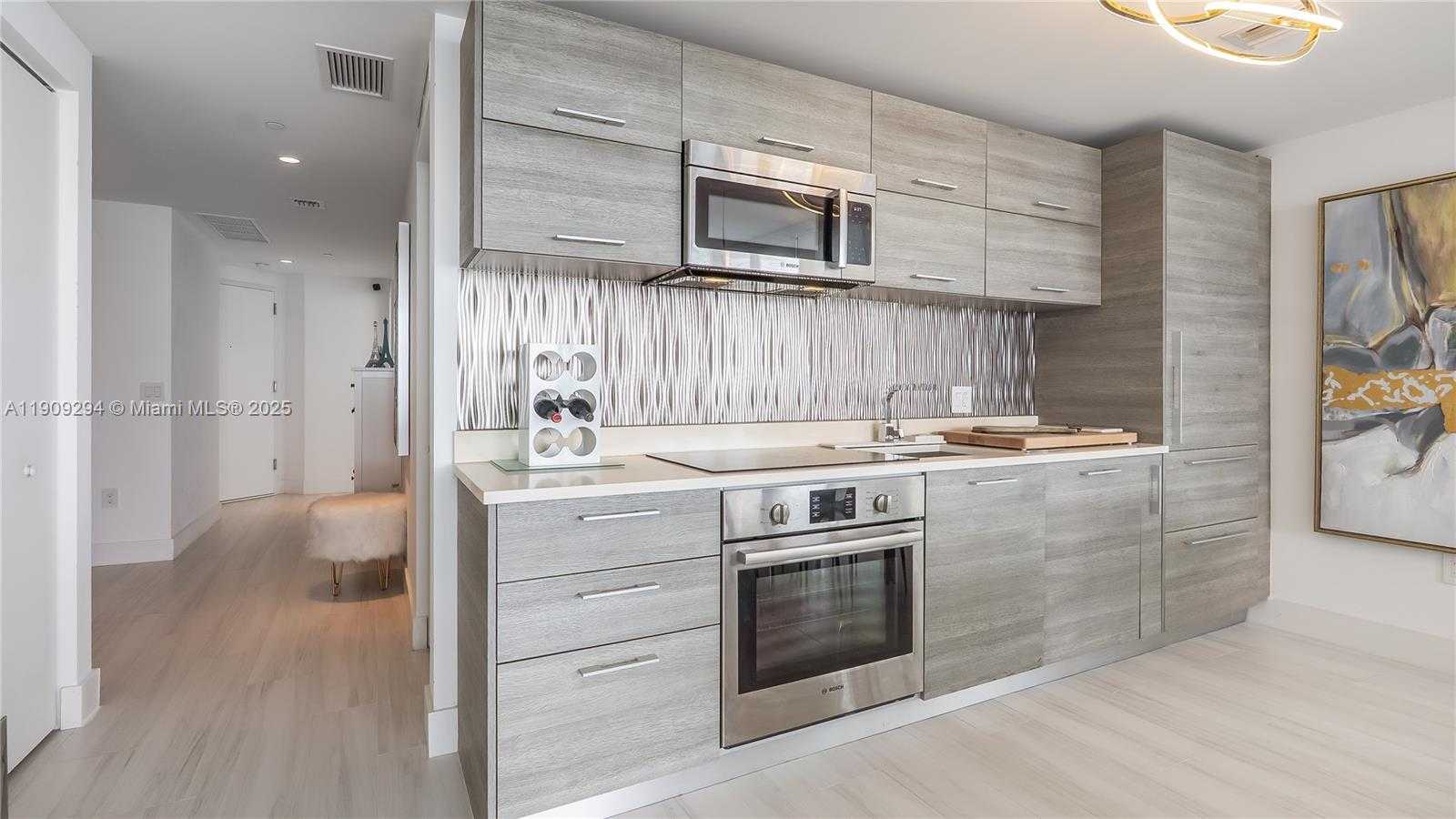 Small Image of 650 NORTH EAST 32ND ST #3807, Miami Number 10