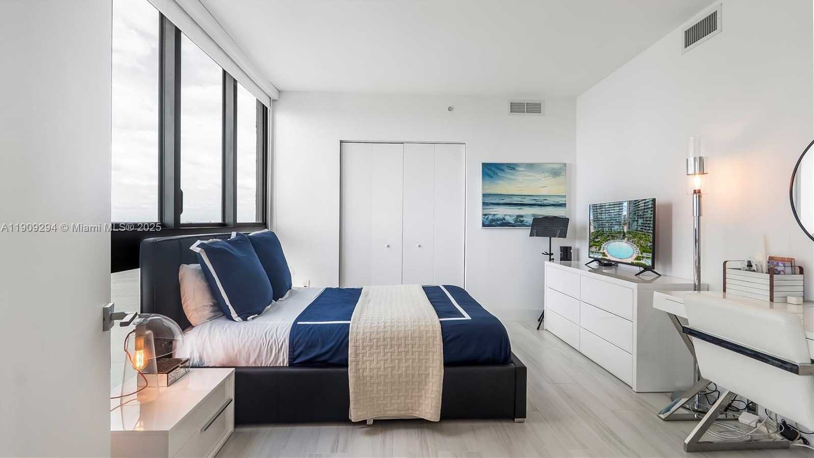 Small Image of 650 NORTH EAST 32ND ST #3807, Miami Number 14