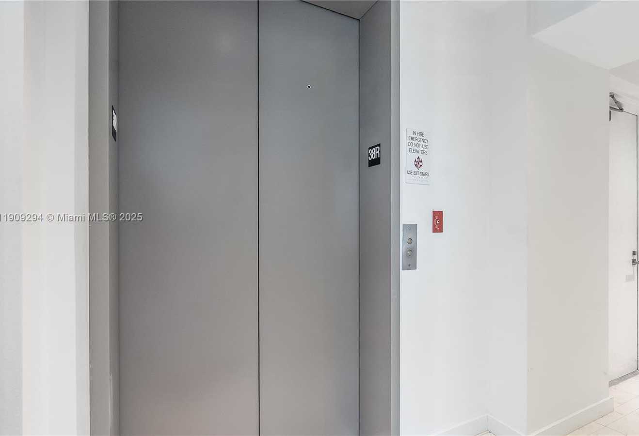 Small Image of 650 NORTH EAST 32ND ST #3807, Miami Number 19