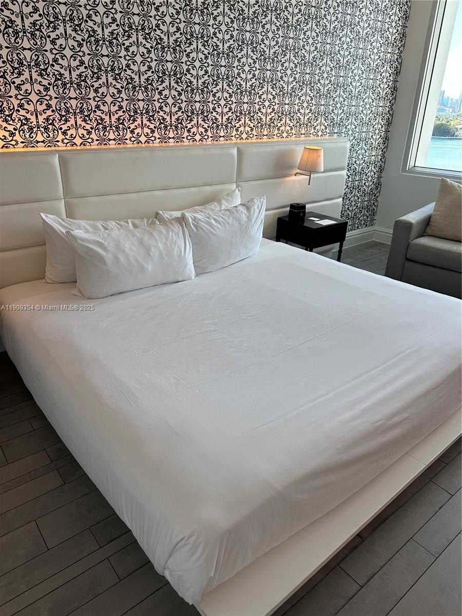 Small Image of 1100 WEST AVE #1206, Miami Beach Number 10