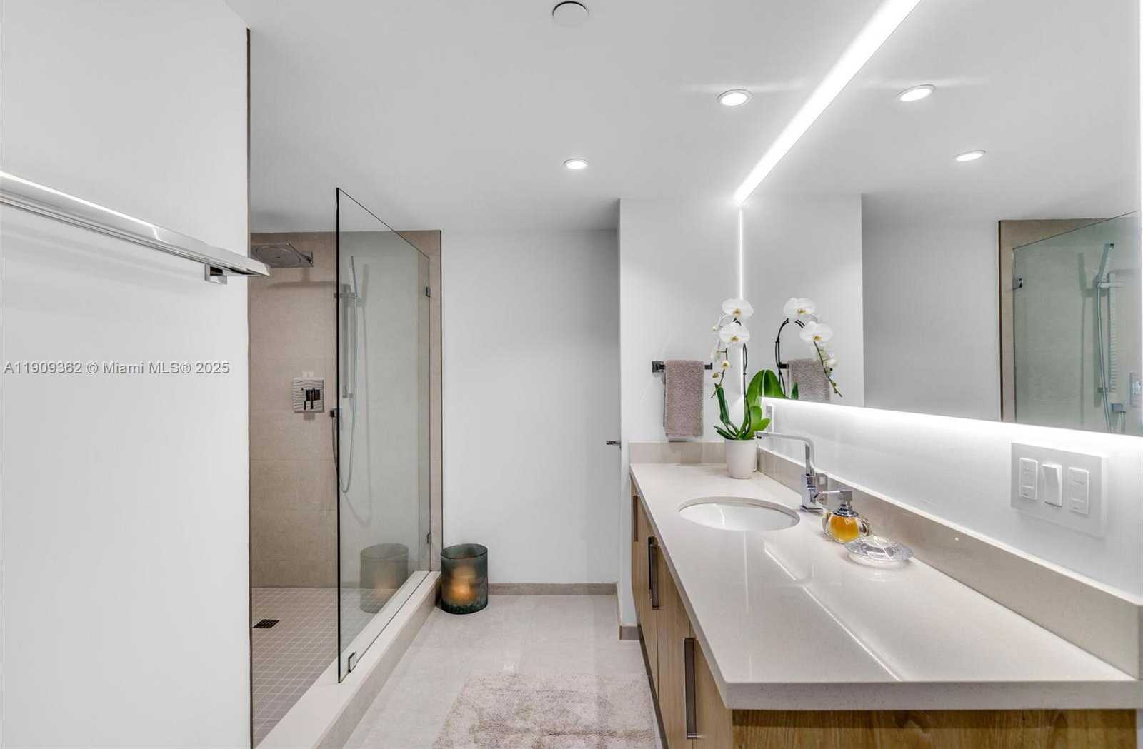 Small Image of 1100 100TH ST #401, Bay Harbor Islands Number 24