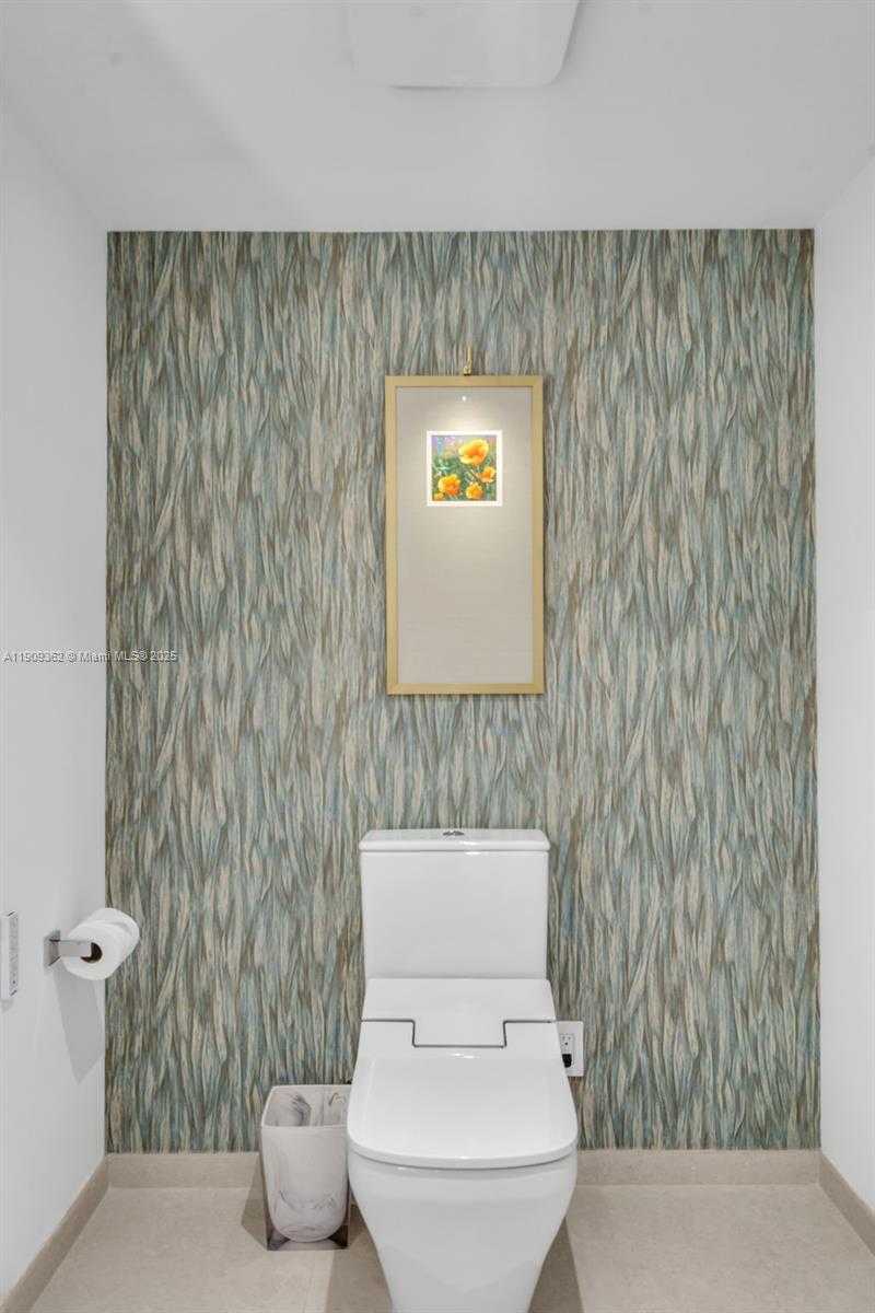 Small Image of 1100 100TH ST #401, Bay Harbor Islands Number 26