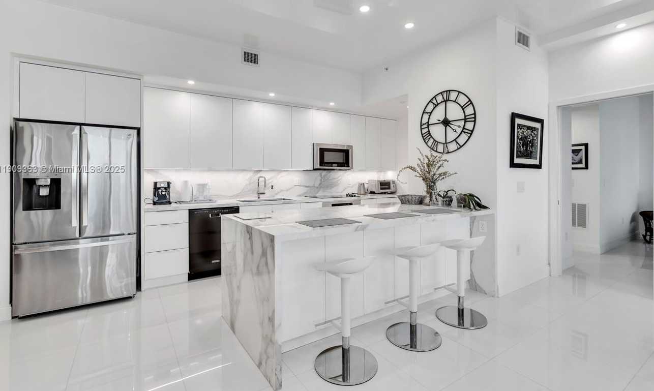 Small Image of 3131 NORTH EAST 188TH ST #2-1004, Aventura Number 11