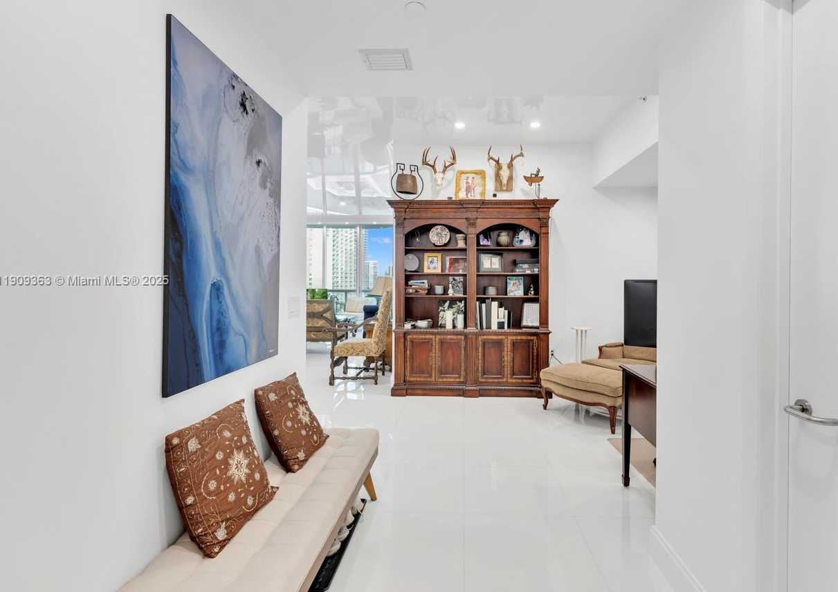 Small Image of 3131 NORTH EAST 188TH ST #2-1004, Aventura Number 15