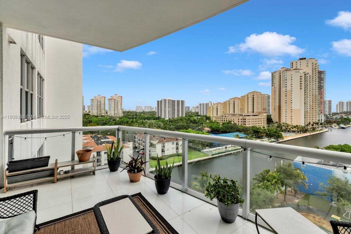 Small Image of 3131 NORTH EAST 188TH ST #2-1004, Aventura Number 3