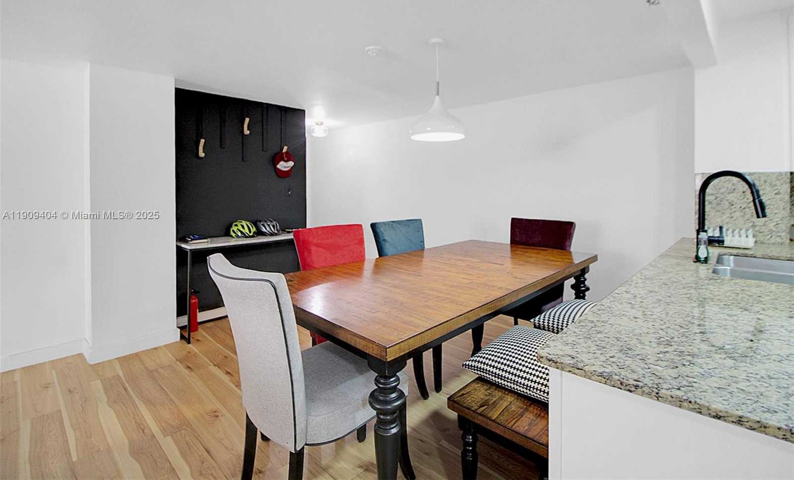 Small Image of 1621 COLLINS AVE #710, Miami Beach Number 10