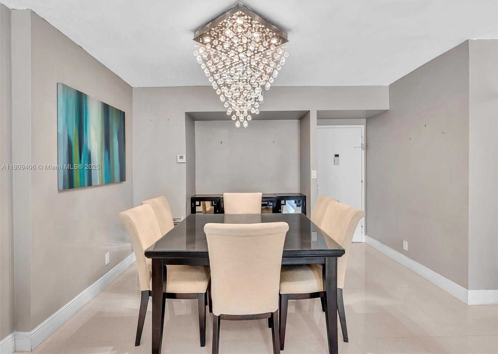 Small Image of 4400 HILLCREST DR #617B, Hollywood Number 8