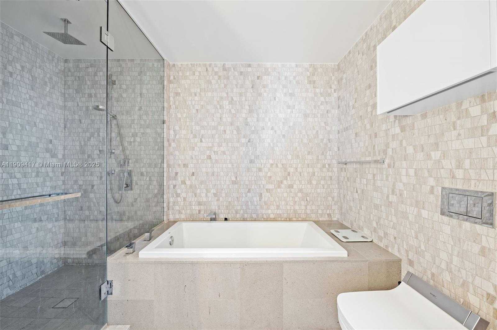 Small Image of 88 SOUTH WEST 7TH ST #3101, Miami Number 17