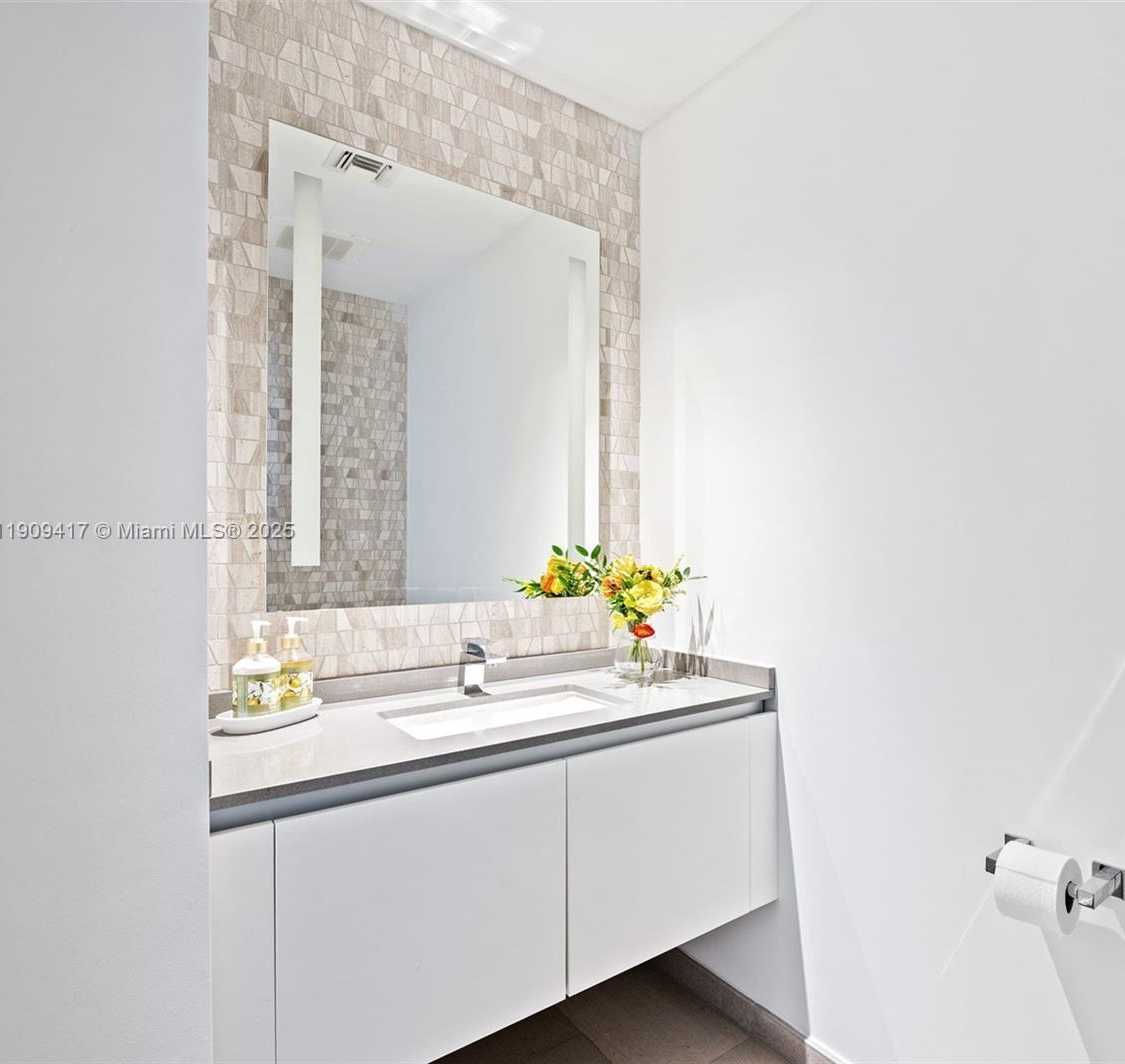 Small Image of 88 SOUTH WEST 7TH ST #3101, Miami Number 19