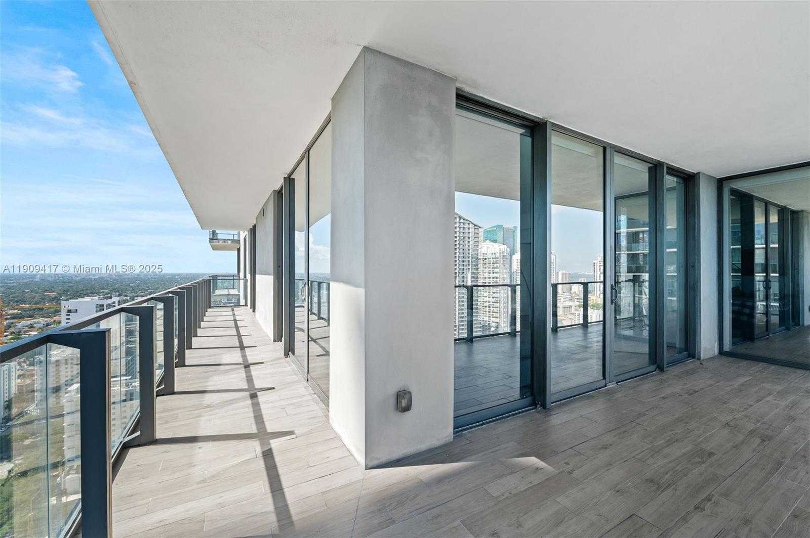 Small Image of 88 SOUTH WEST 7TH ST #3101, Miami Number 25