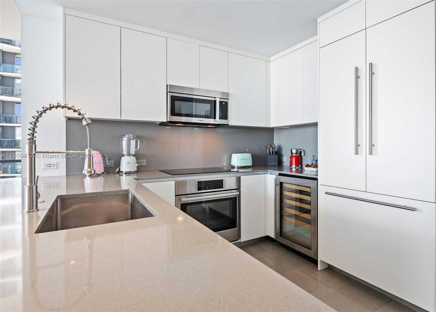 Small Image of 88 SOUTH WEST 7TH ST #3101, Miami Number 8