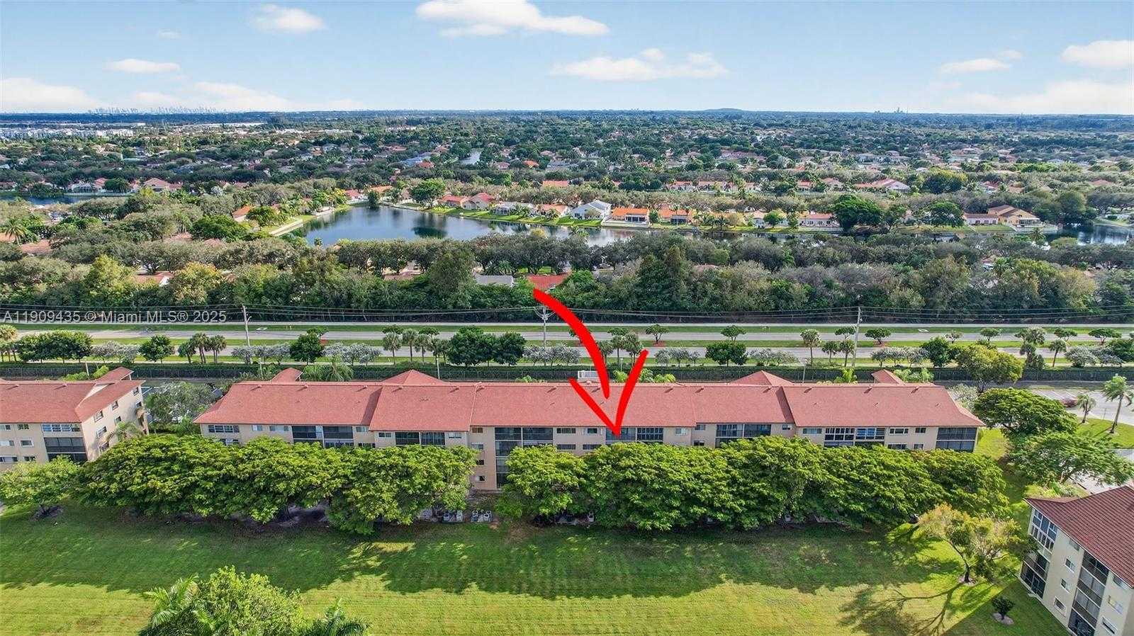 Small Image of 13105 SOUTH WEST 16TH CT #407L, Pembroke Pines Number 14