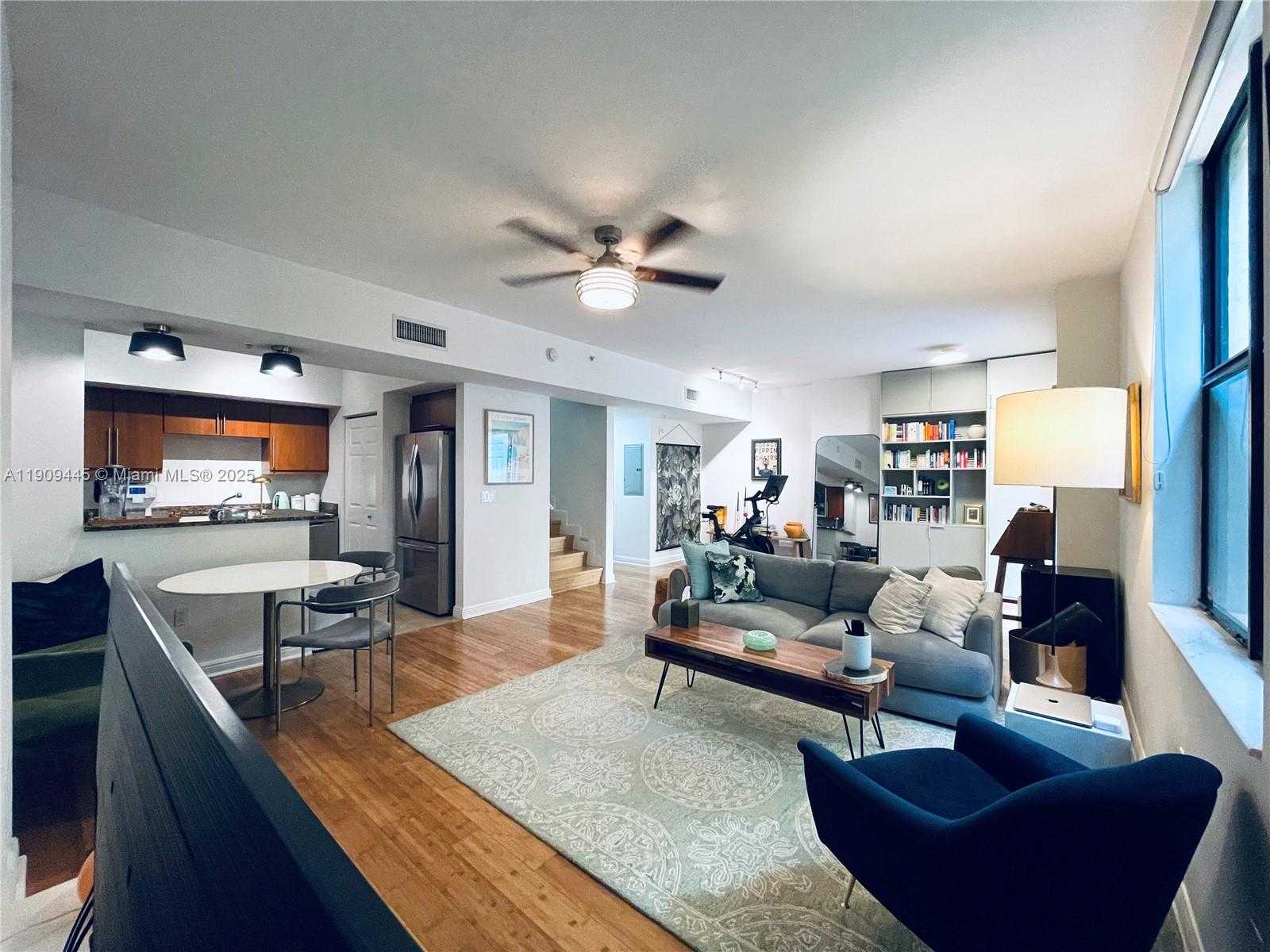 Small Image of 888 SOUTH DOUGLAS RD #119, Coral Gables Number 5