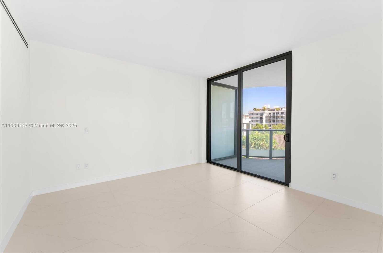 Small Image of 9901 WEST BAY HARBOR DR #506, Bay Harbor Islands Number 10