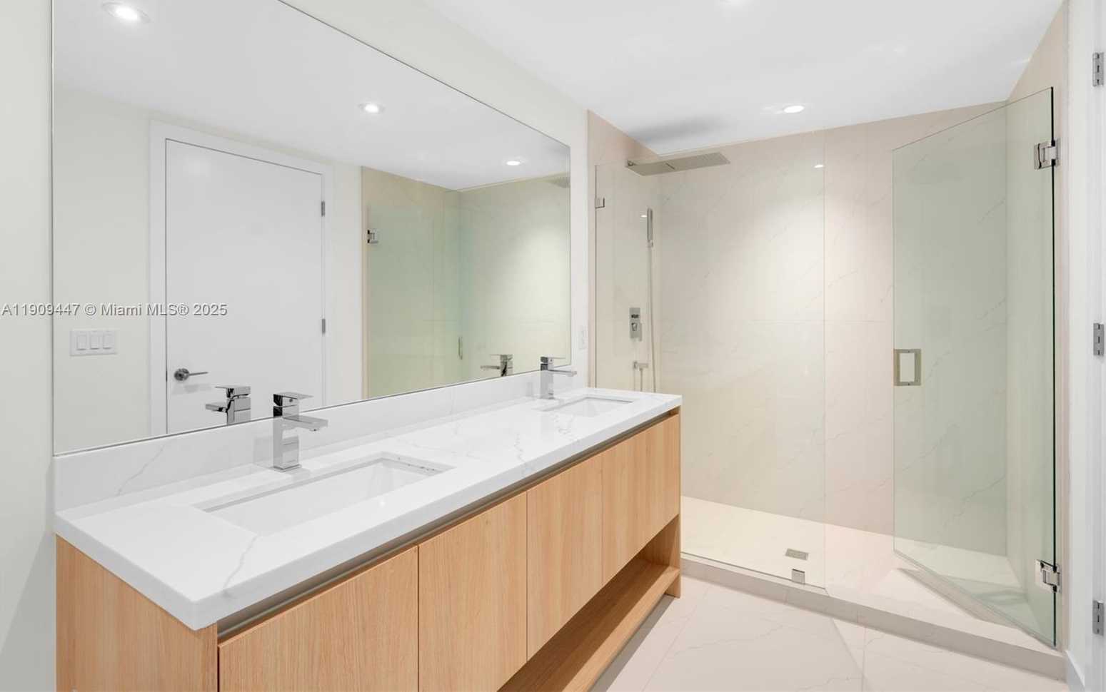 Small Image of 9901 WEST BAY HARBOR DR #506, Bay Harbor Islands Number 11