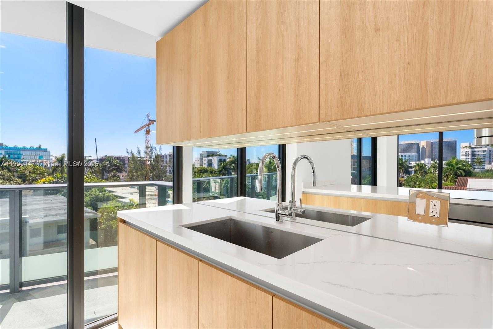 Small Image of 9901 WEST BAY HARBOR DR #506, Bay Harbor Islands Number 3