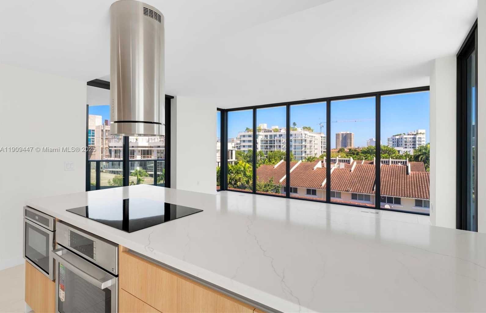 Small Image of 9901 WEST BAY HARBOR DR #506, Bay Harbor Islands Number 5