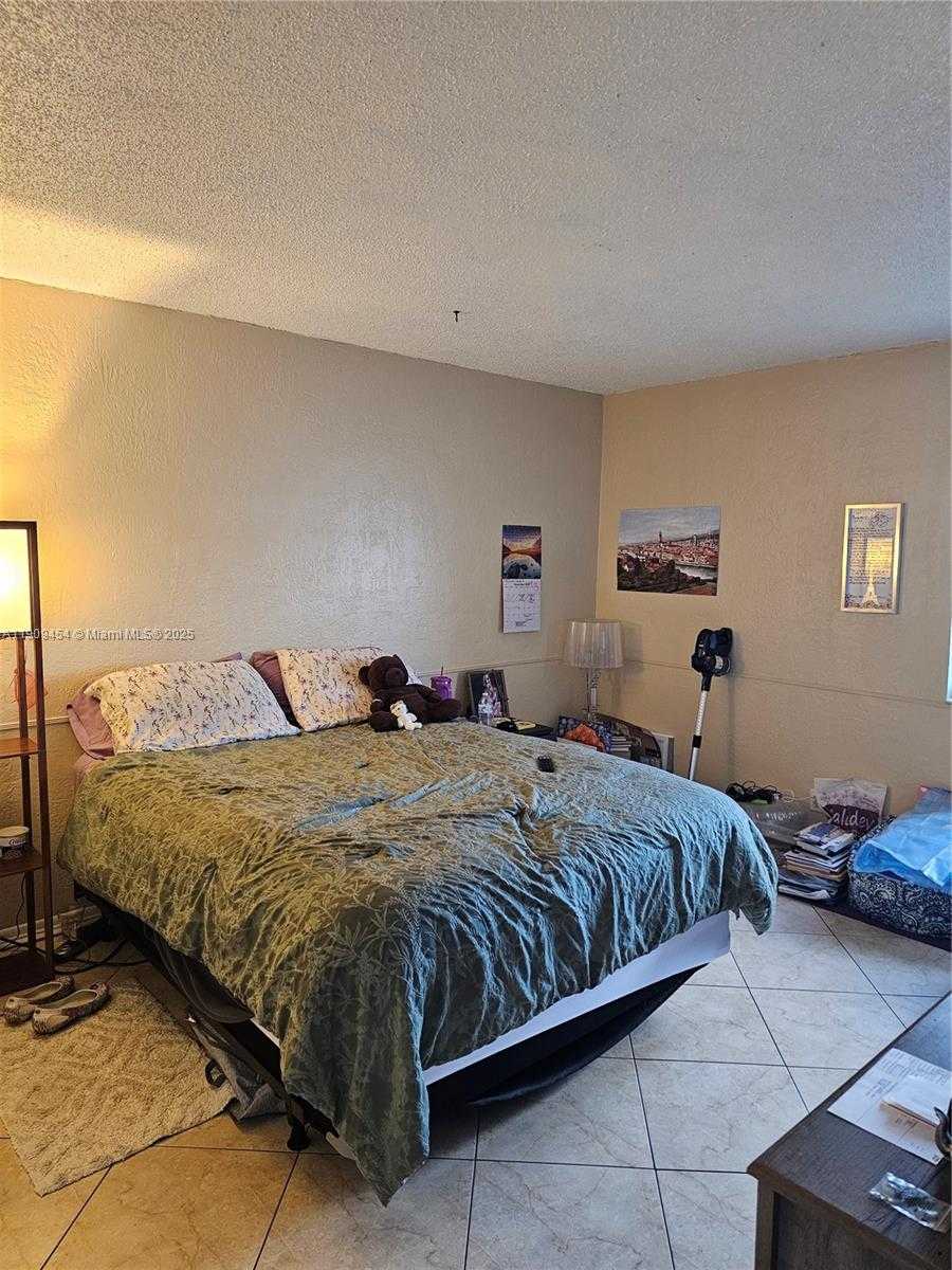 Small Image of 114 LAKE EMERALD DR #409, Oakland Park Number 13