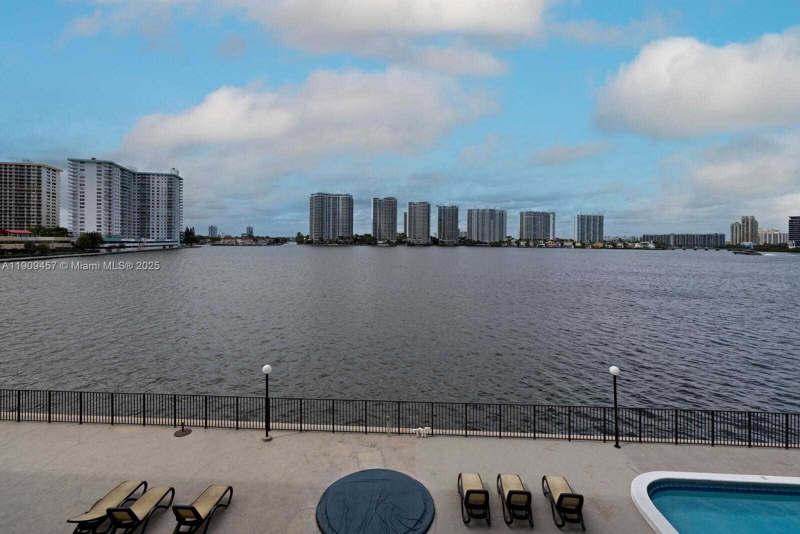 Small Image of 17500 NORTH BAY RD #S301, Sunny Isles Beach Number 14