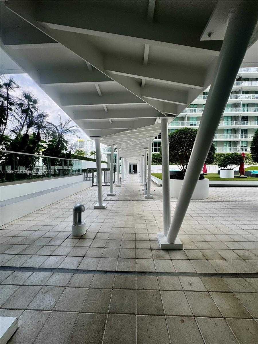 Small Image of 79 SOUTH WEST 12 #2811, Miami Number 29