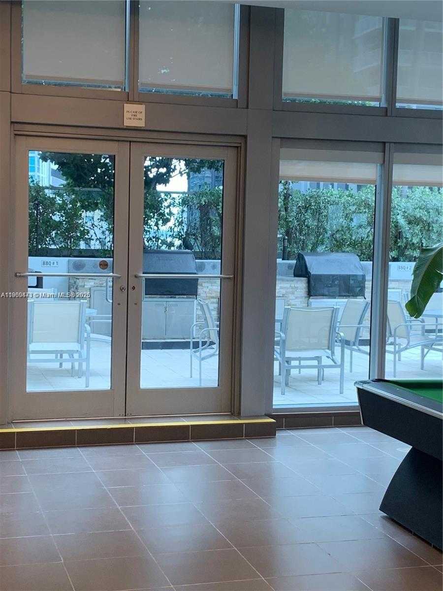 Small Image of 79 SOUTH WEST 12 #2811, Miami Number 44