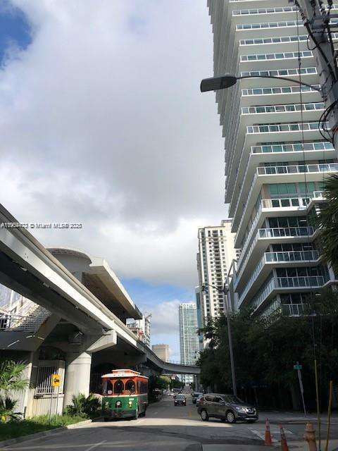 Small Image of 79 SOUTH WEST 12 #2811, Miami Number 50