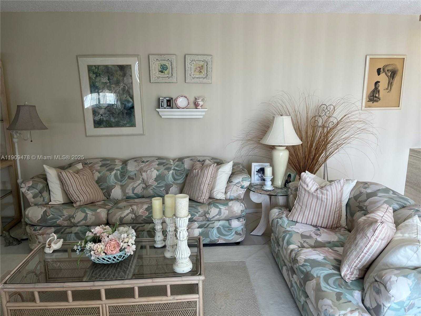 Small Image of 18011 BISCAYNE BLVD #305, Aventura Number 20