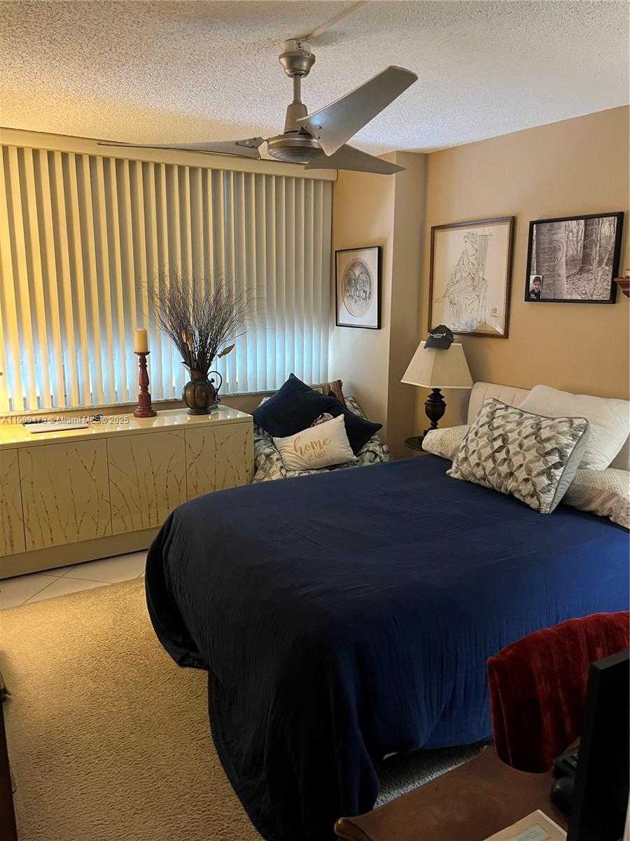 Small Image of 18011 BISCAYNE BLVD #305, Aventura Number 33