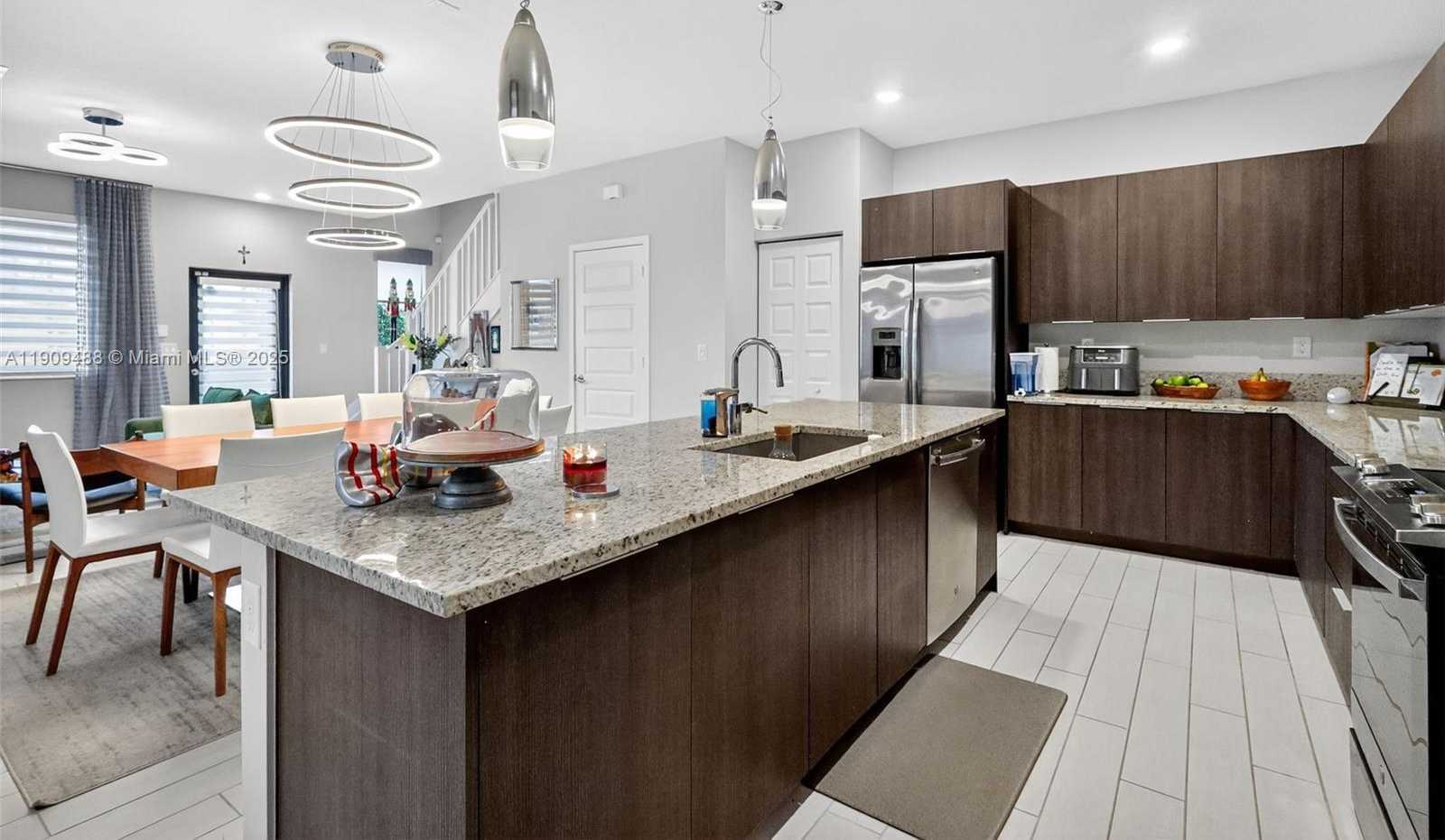 Small Image of 4740 NORTH WEST 84TH AVE, Doral Number 14